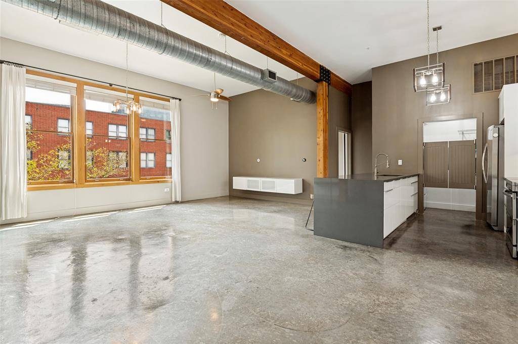 2502 Live Oak Street #208, Dallas, TX 75204