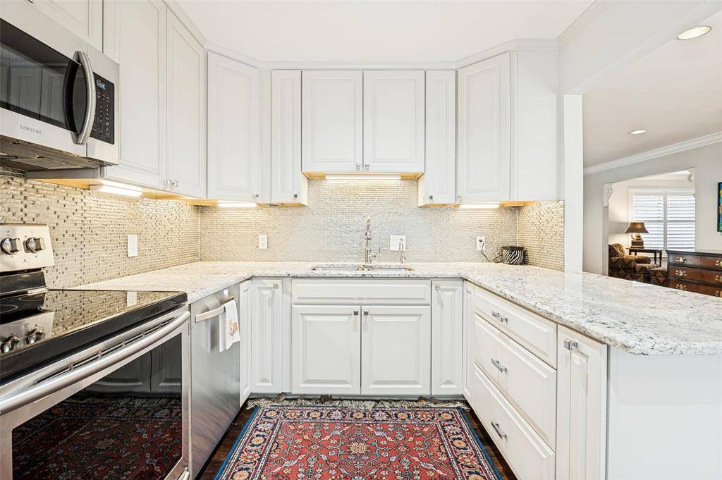6345 Bandera Avenue #C, Dallas, TX 75225