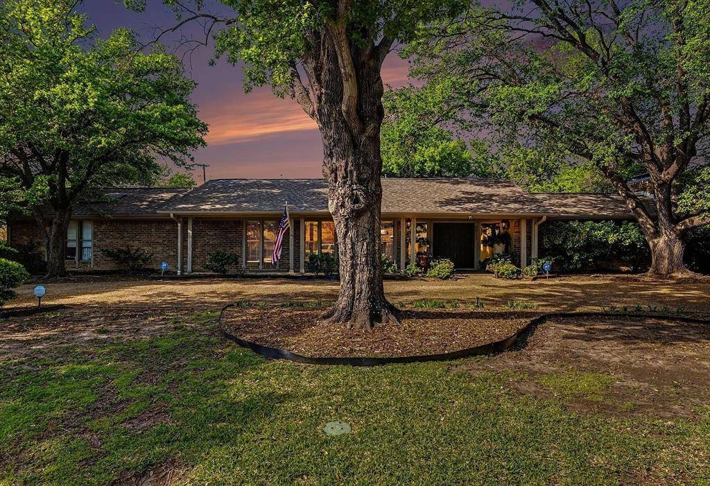 6517 Briarmeade Drive, Dallas, TX 75254