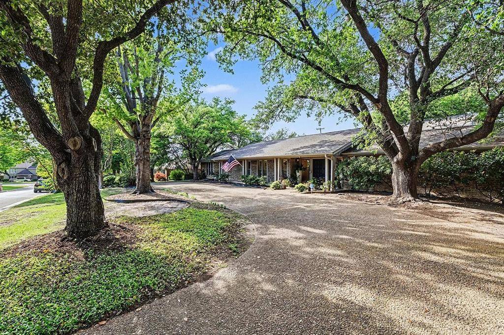 6517 Briarmeade Drive, Dallas, TX 75254
