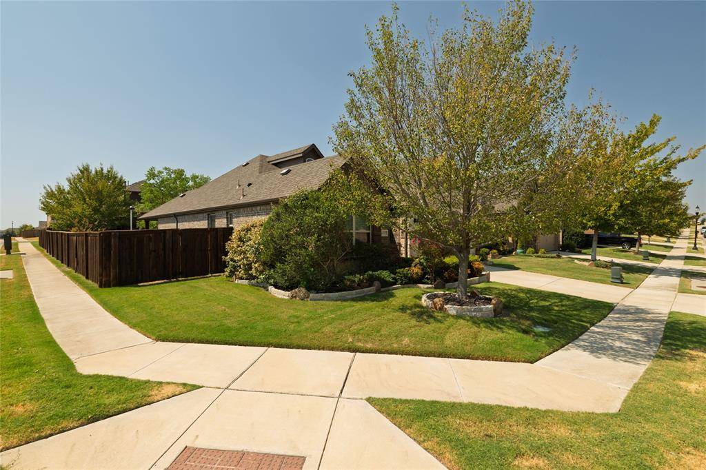 1401 Eagleton Lane, Northlake, TX 76226