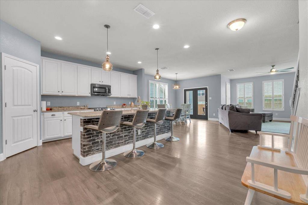 5504 Wharfside Place, Denton, TX 76208