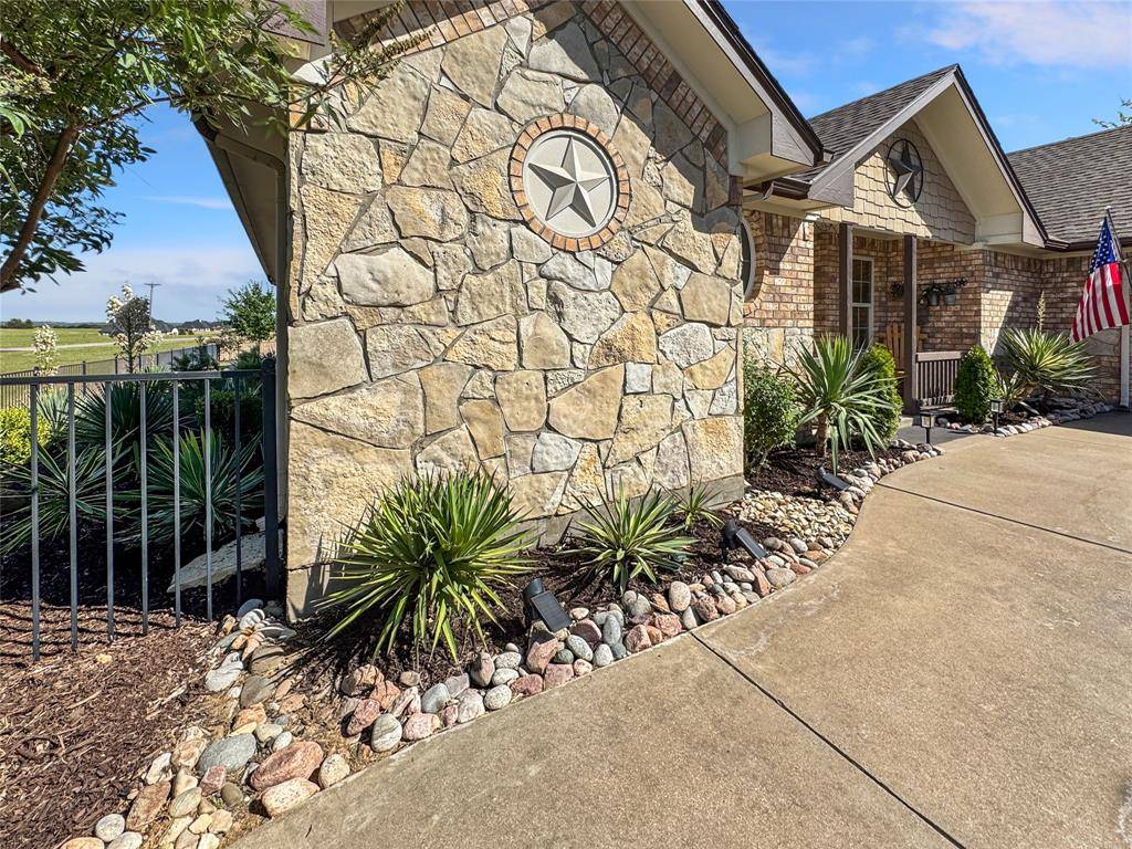 7205 Muirfield Drive, Cleburne, TX 76033