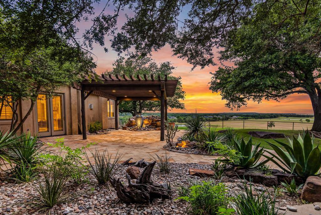 701 W Walcott Street, Pilot Point, TX 76258
