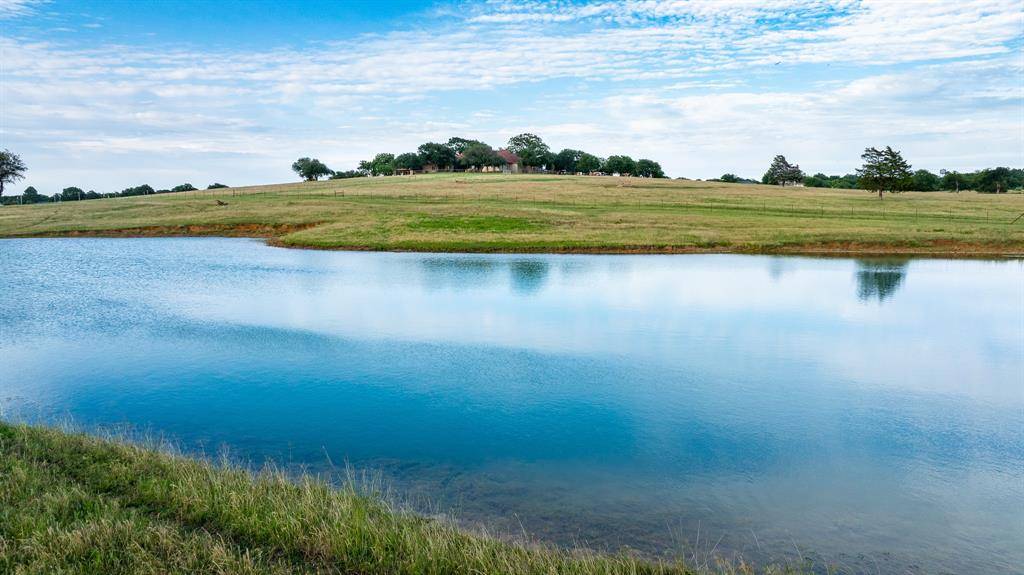 701 W Walcott Street, Pilot Point, TX 76258