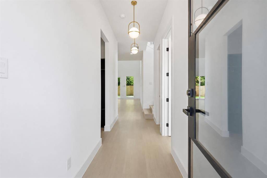 1414 Doyle Avenue, Dallas, TX 75203