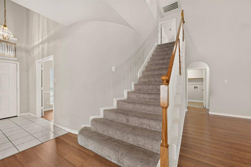 4316 Sleepy Glen Drive, Grand Prairie, TX 75052
