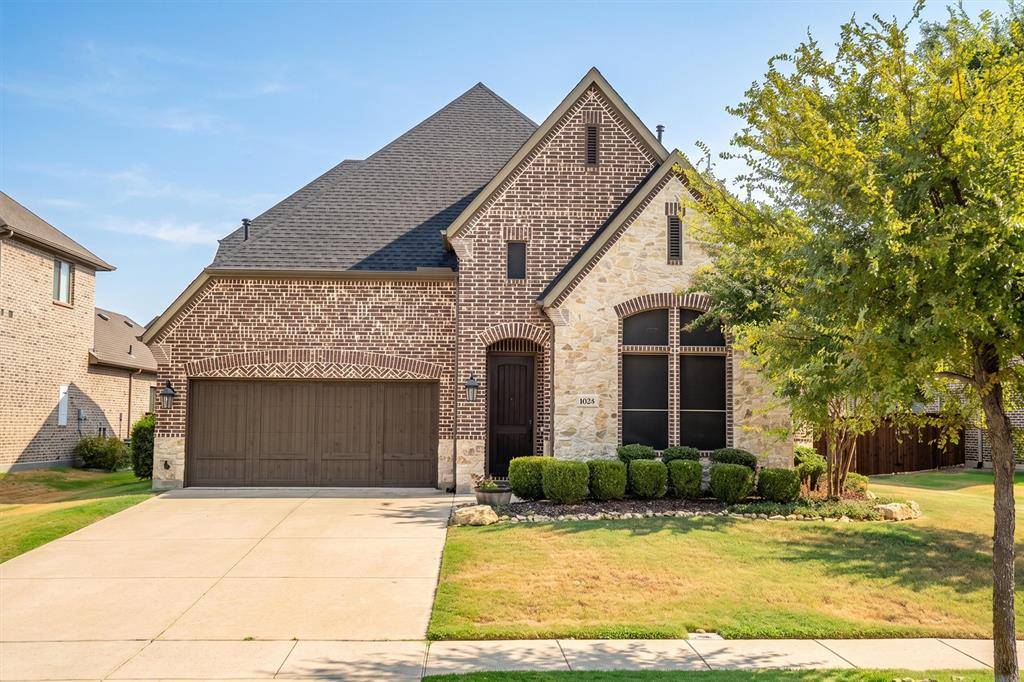 1024 Highpoint Way, Roanoke, TX 76262