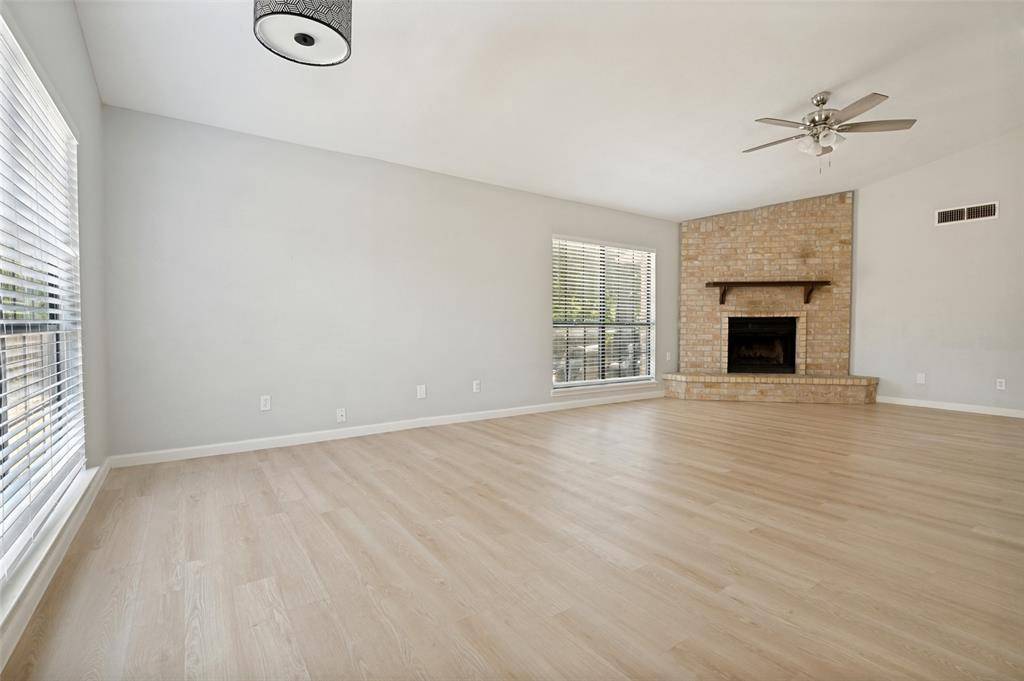 2602 Knoll Trail, Euless, TX 76039