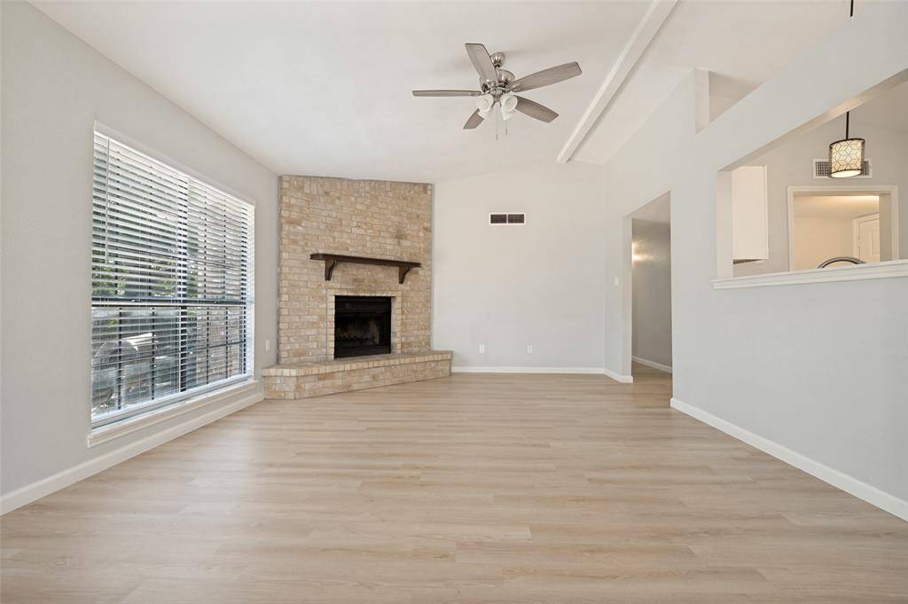 2602 Knoll Trail, Euless, TX 76039