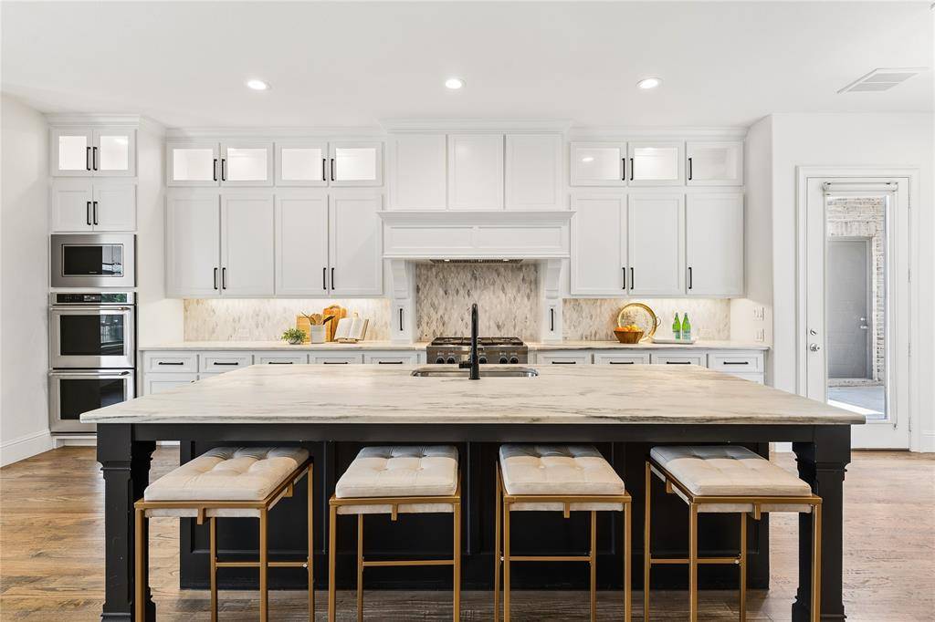 10215 Blackenhurst Lane, Frisco, TX 75033