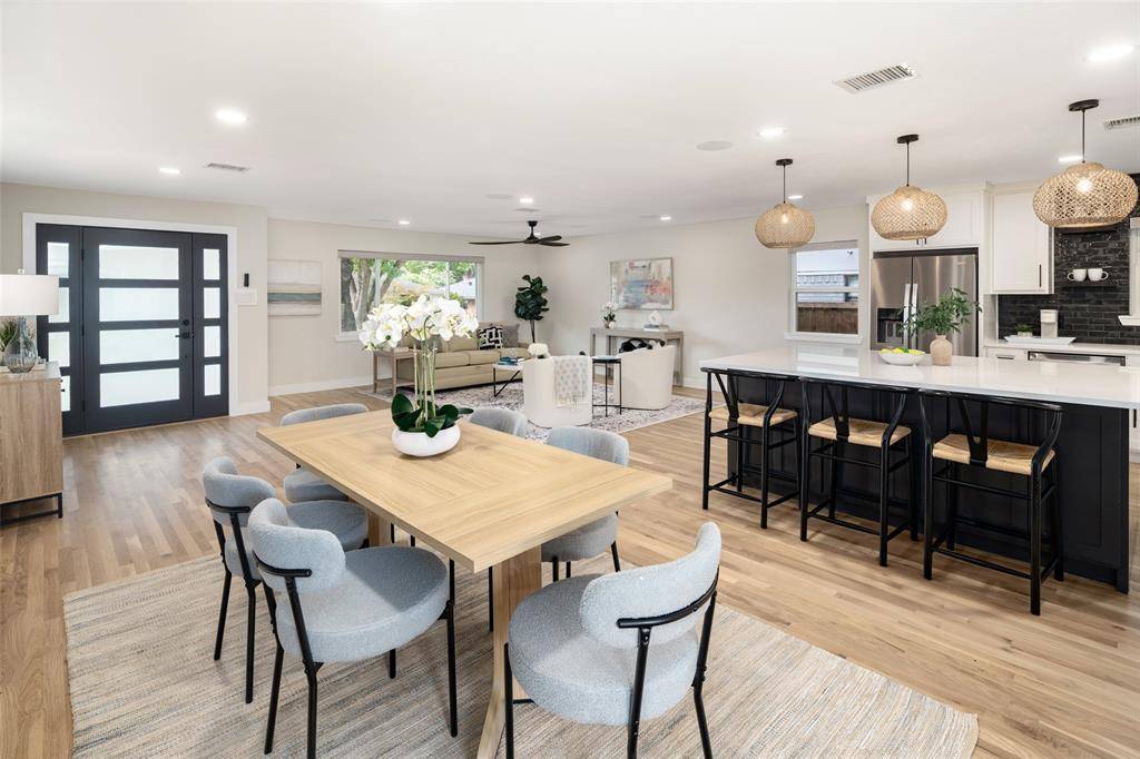 9819 Fitzroy Drive, Dallas, TX 75238