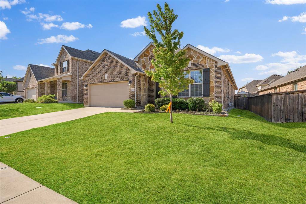 916 Llano Falls Drive, Mckinney, TX 75071