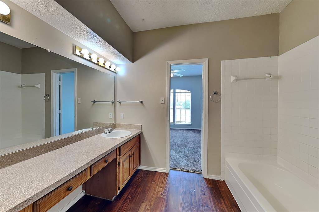 6324 Alissa Drive, Rowlett, TX 75089