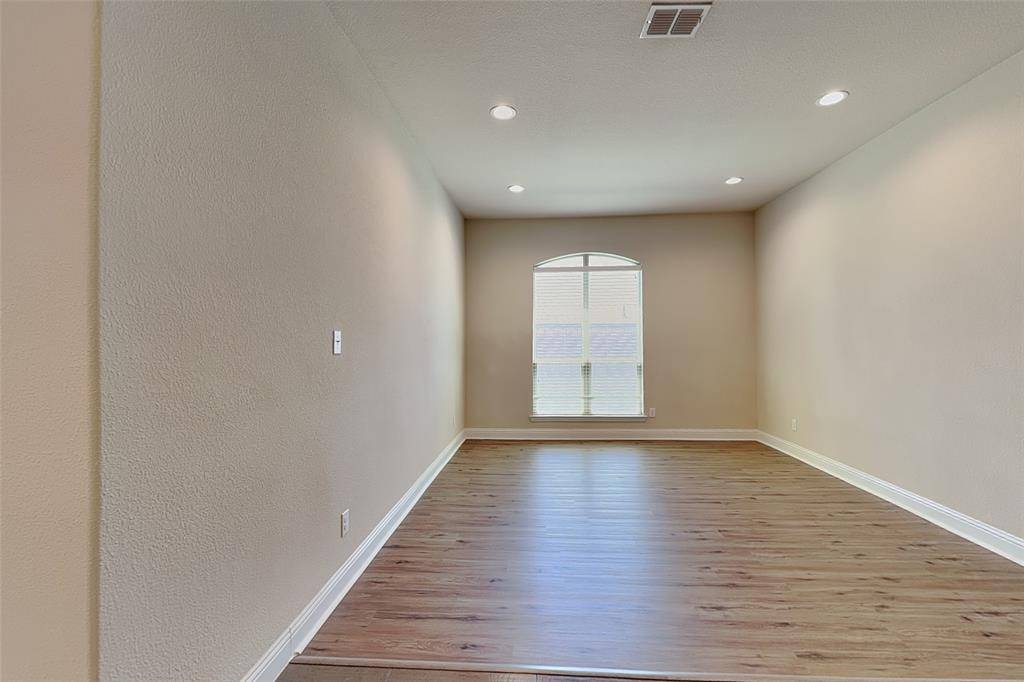 7417 Rose Crest Boulevard, Forest Hill, TX 76140