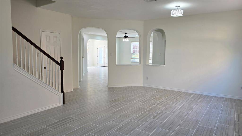 606 Port Royale Way, Euless, TX 76039