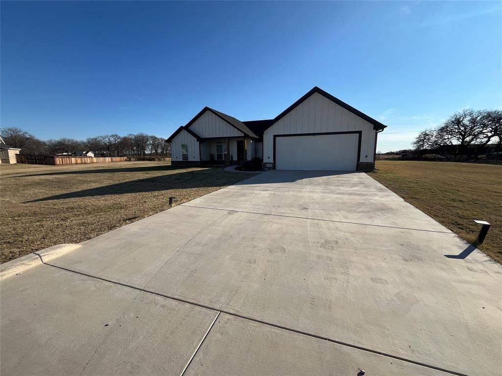 171 Cool Meadows Court, Millsap, TX 76066