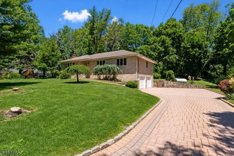 1542 Us Highway 22, Mountainside Boro, NJ 07092