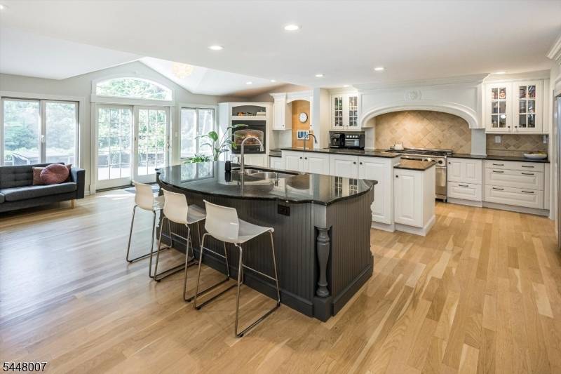 24 Coventry Rd, Mendham Boro, NJ 07945