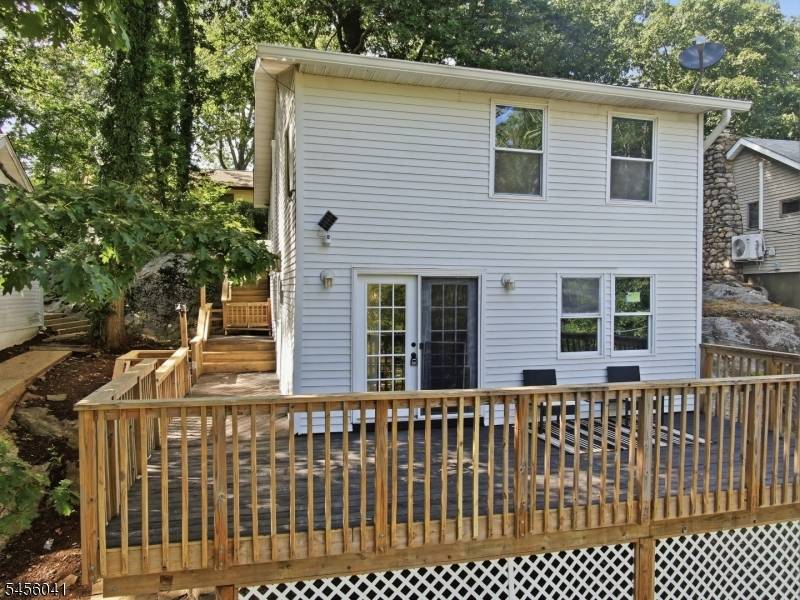14 Cabin Spring Trl, Byram Twp., NJ 07821