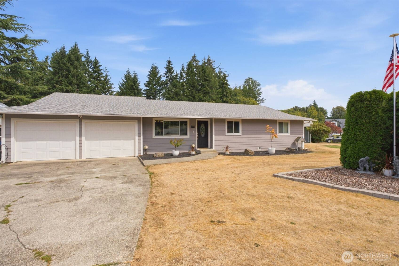 3989 Coronet PL SE, Port Orchard, WA 98366