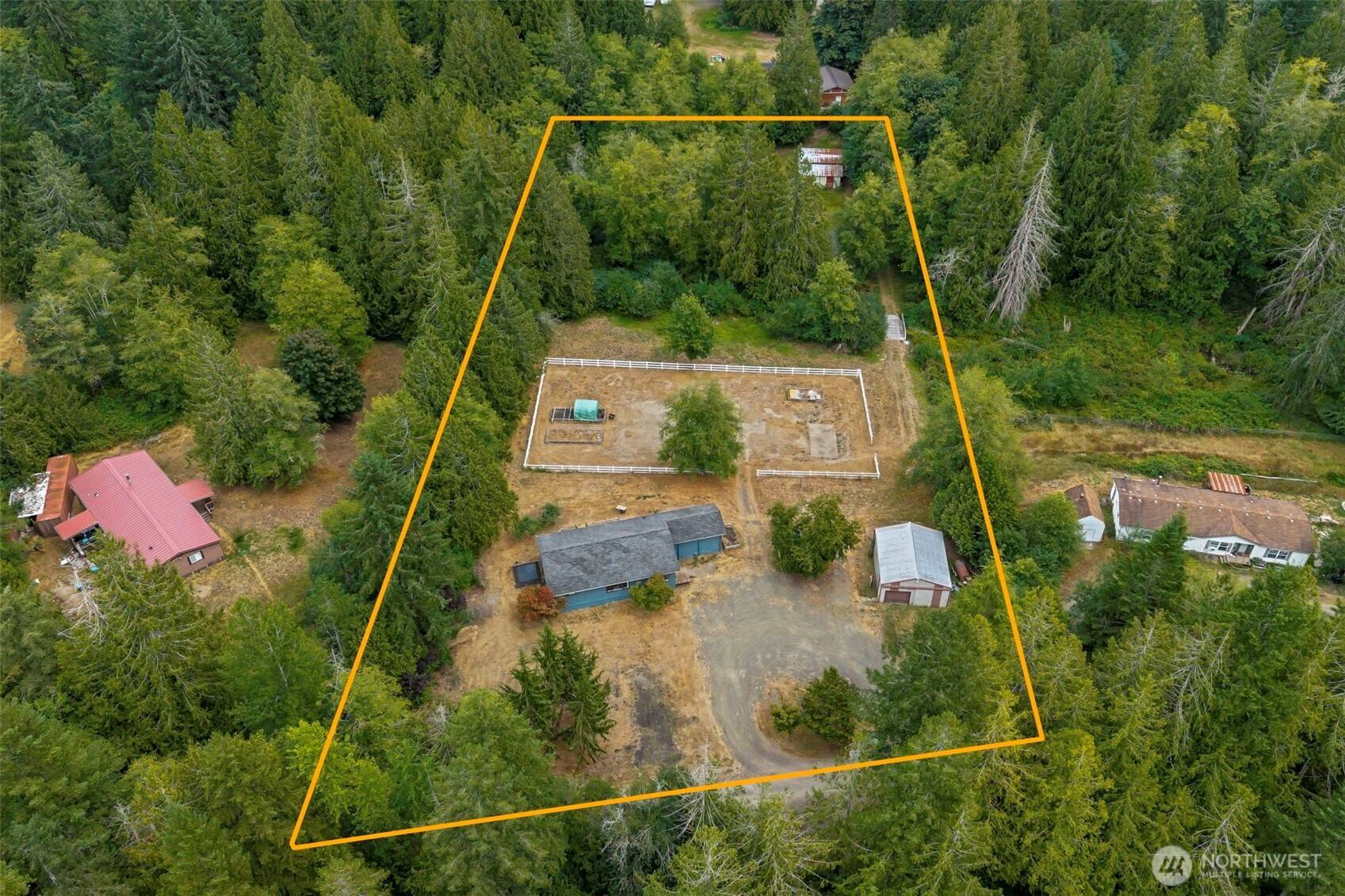 650 W Griffiths LN, Seabeck, WA 98380