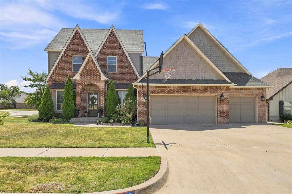 11700 NW 108th TER, Yukon, OK 73099