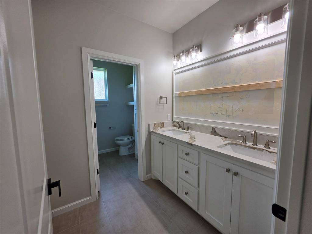 913 Reedser WAY, Choctaw, OK 73020