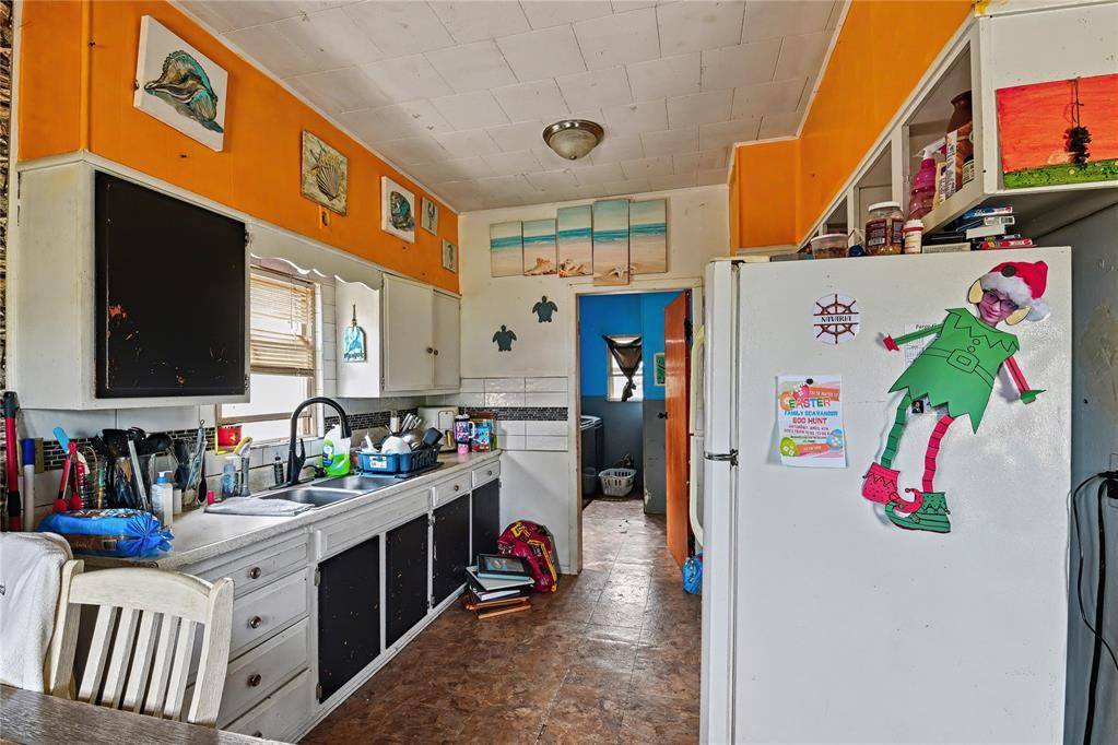 121 W 3rd ST, Fargo, OK 73840