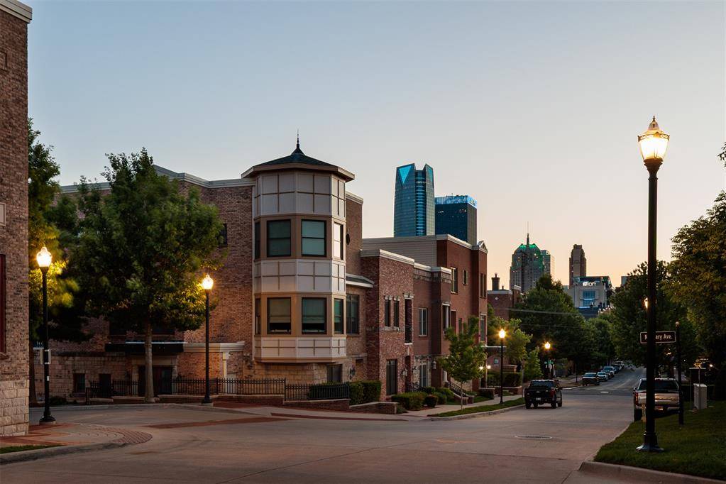 422 NE 2nd ST, Oklahoma City, OK 73107