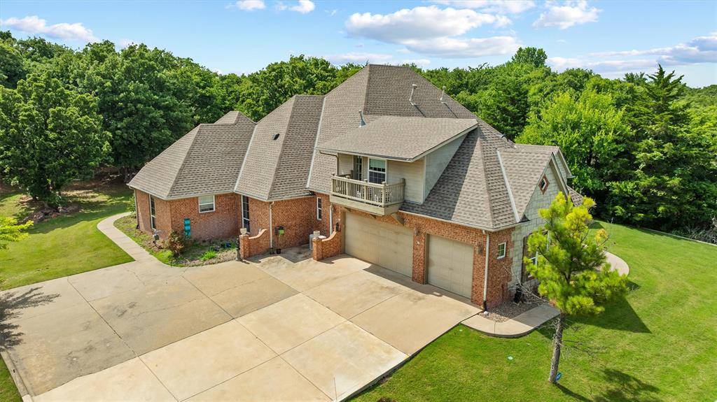6405 Valley Ridge DR, Edmond, OK 73034