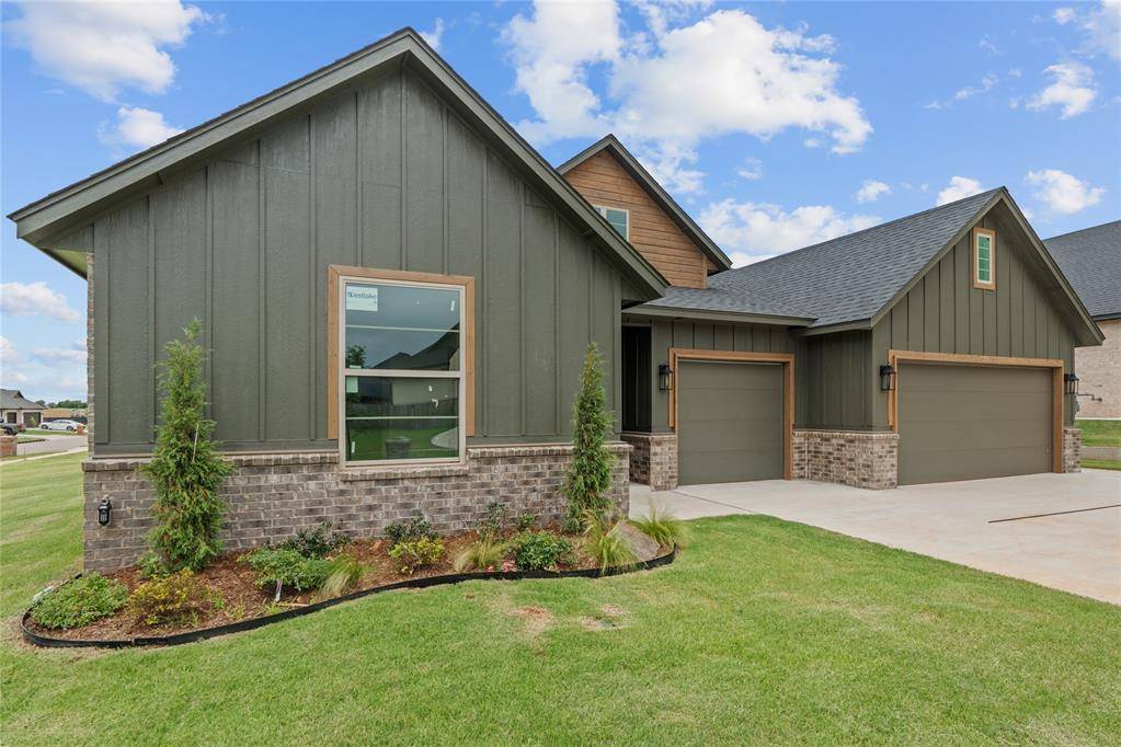 11729 NW 105th ST, Yukon, OK 73099