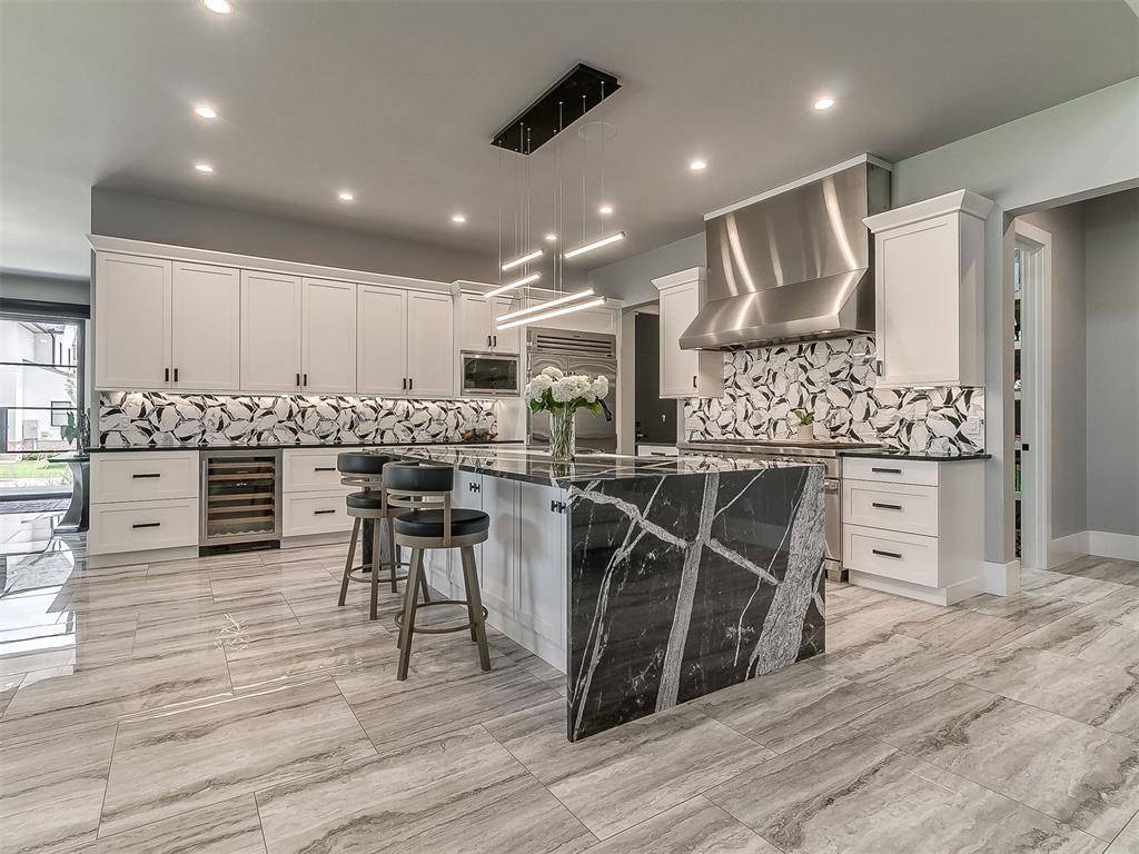 15617 Woodleaf LN, Edmond, OK 73013