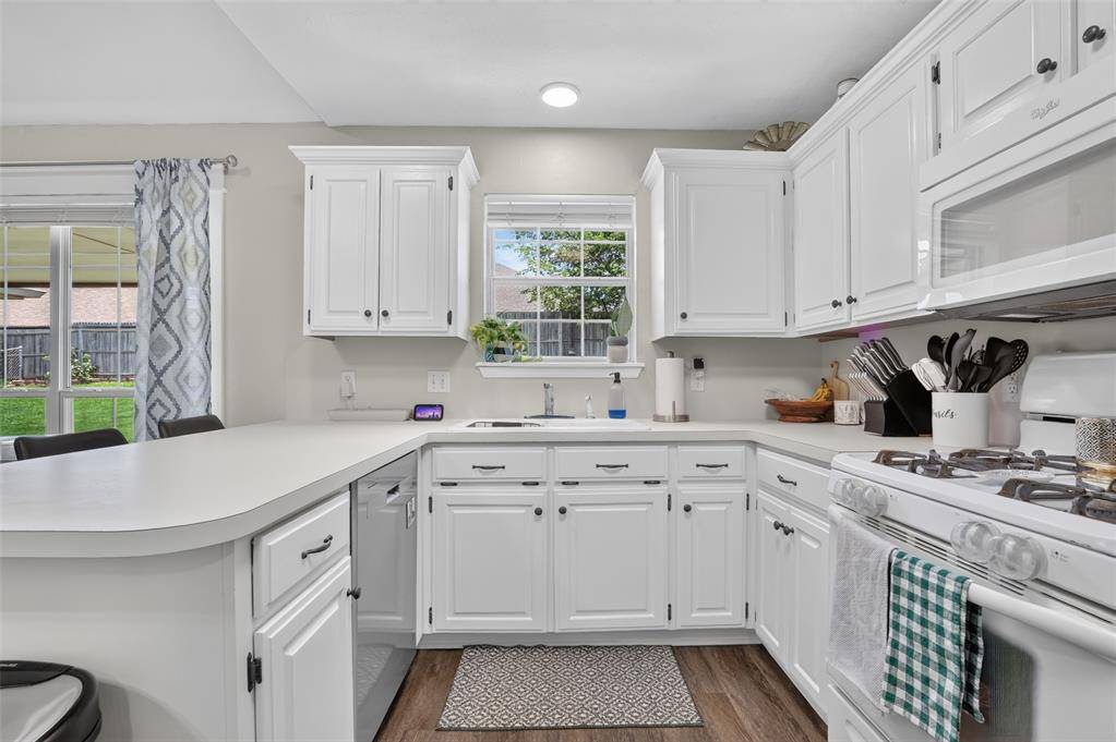 1820 Cherokee TRL, Choctaw, OK 73020