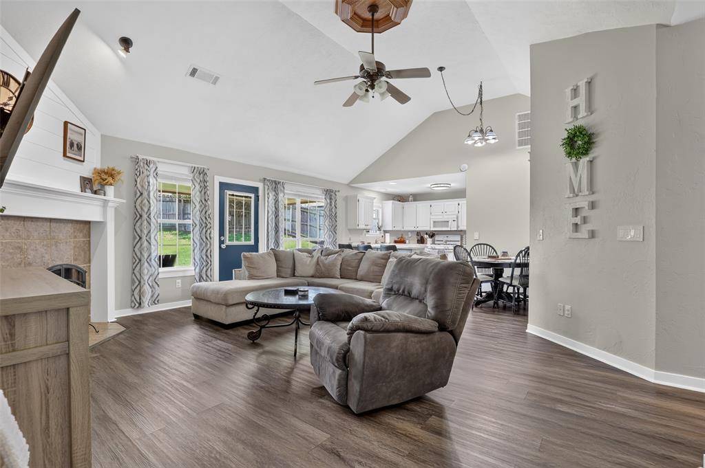 1820 Cherokee TRL, Choctaw, OK 73020