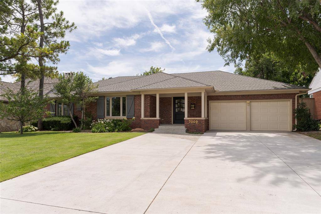 7009 Trenton RD, Nichols Hills, OK 73116