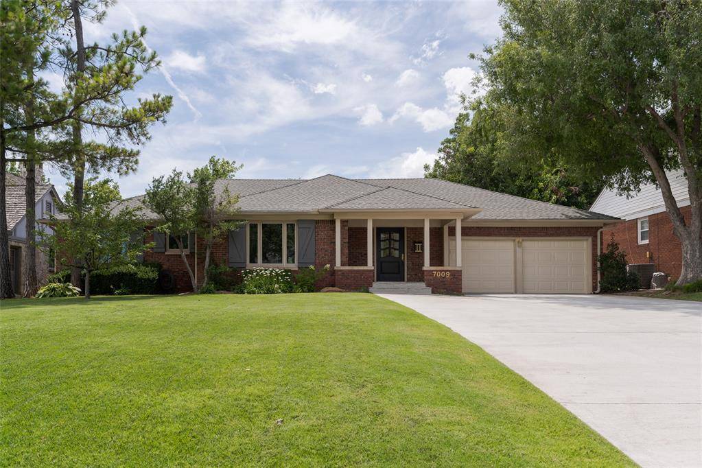 7009 Trenton RD, Nichols Hills, OK 73116
