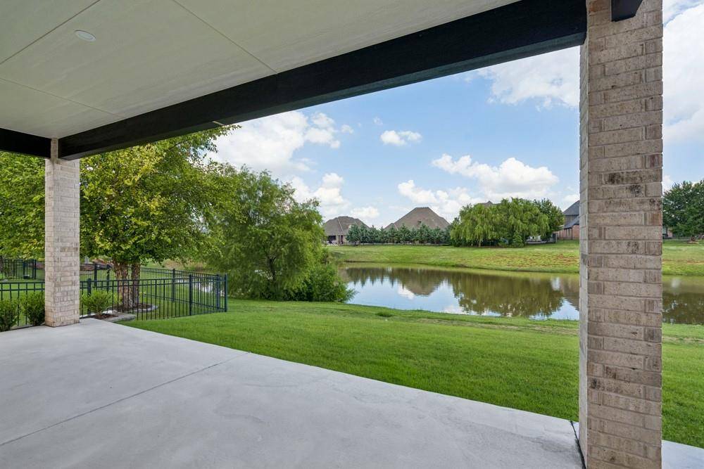 4924 Pont Neuf RD, Edmond, OK 73034