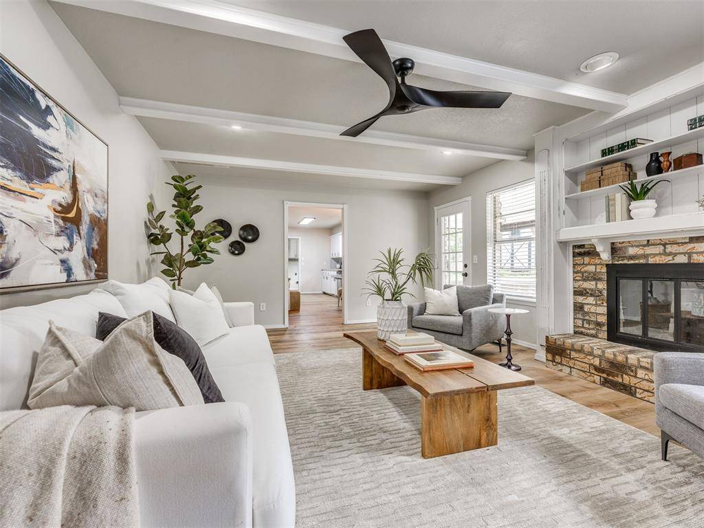 1005 Mary Lee LN, Edmond, OK 73034
