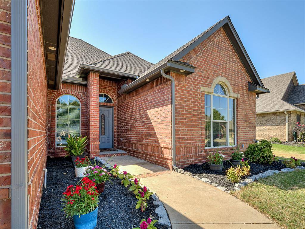 13150 Red Oak DR, Choctaw, OK 73020