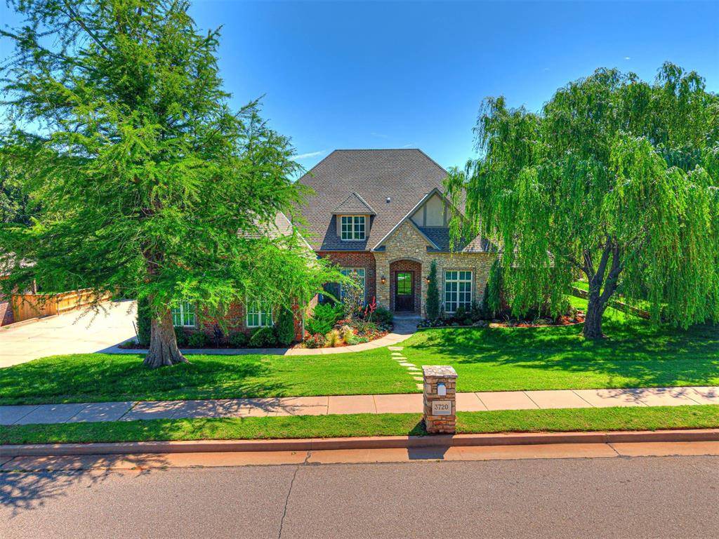 3720 Creek Bend RD, Edmond, OK 73003