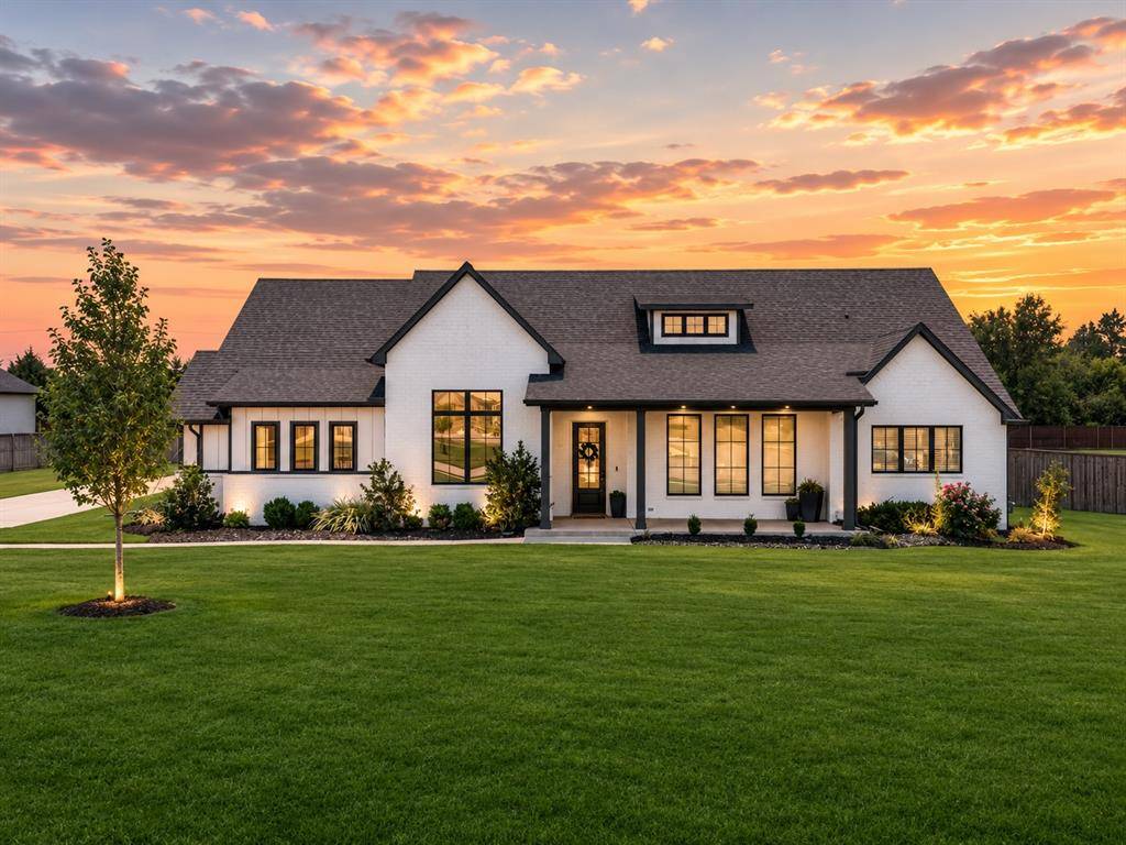 2446 NW 220th TER, Edmond, OK 73025
