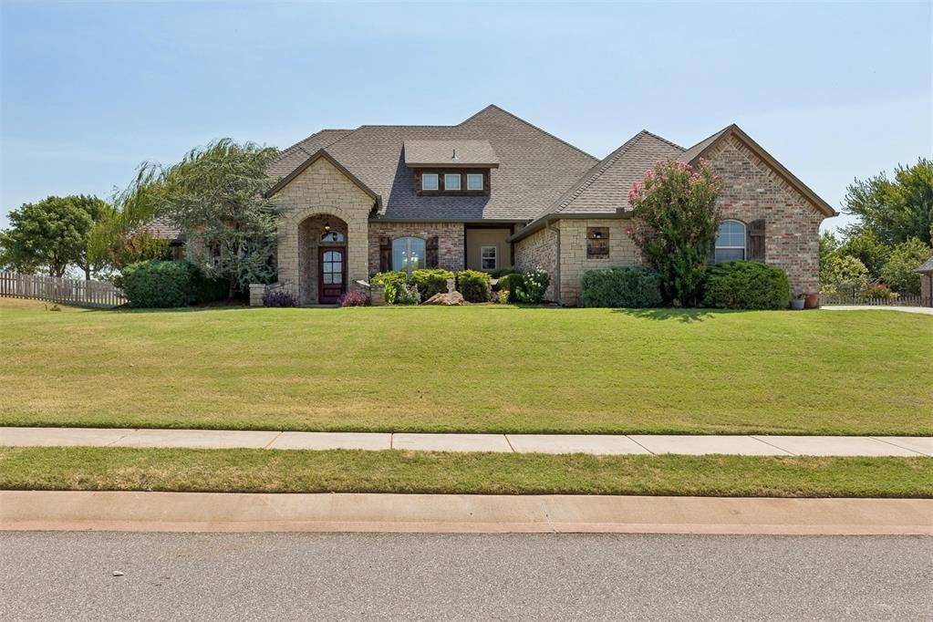 22982 Crossfield CT, Edmond, OK 73025