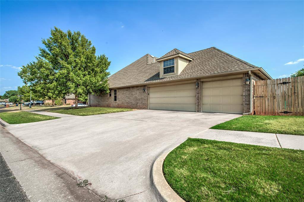 4712 NW 157th TER, Edmond, OK 73013