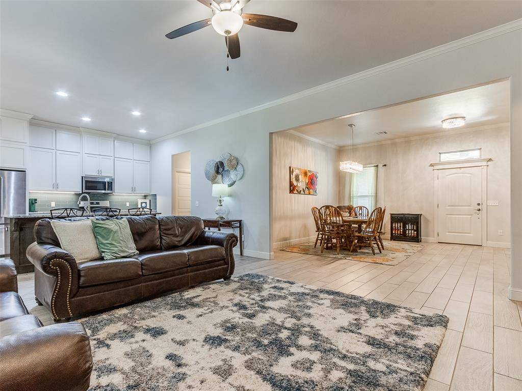 18455 Stagecoach TRL, Norman, OK 73072
