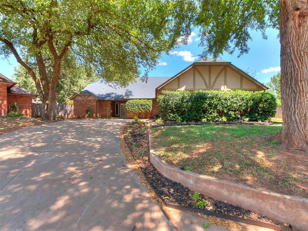 500 Concord LN, Edmond, OK 73003