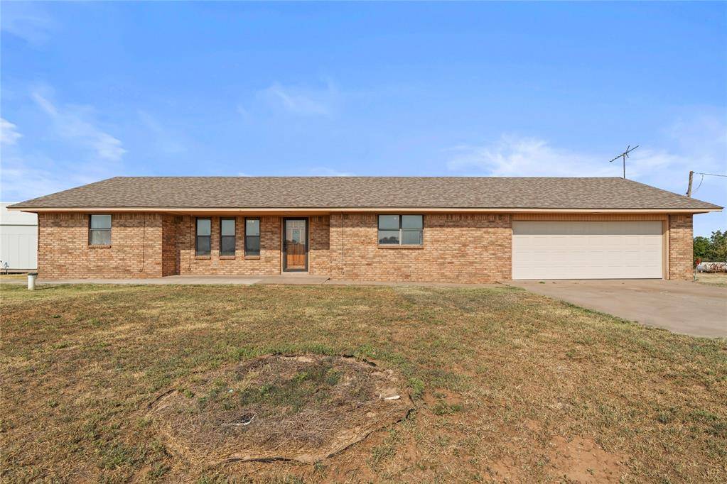 81613 N 2520 RD, Watonga, OK 73772