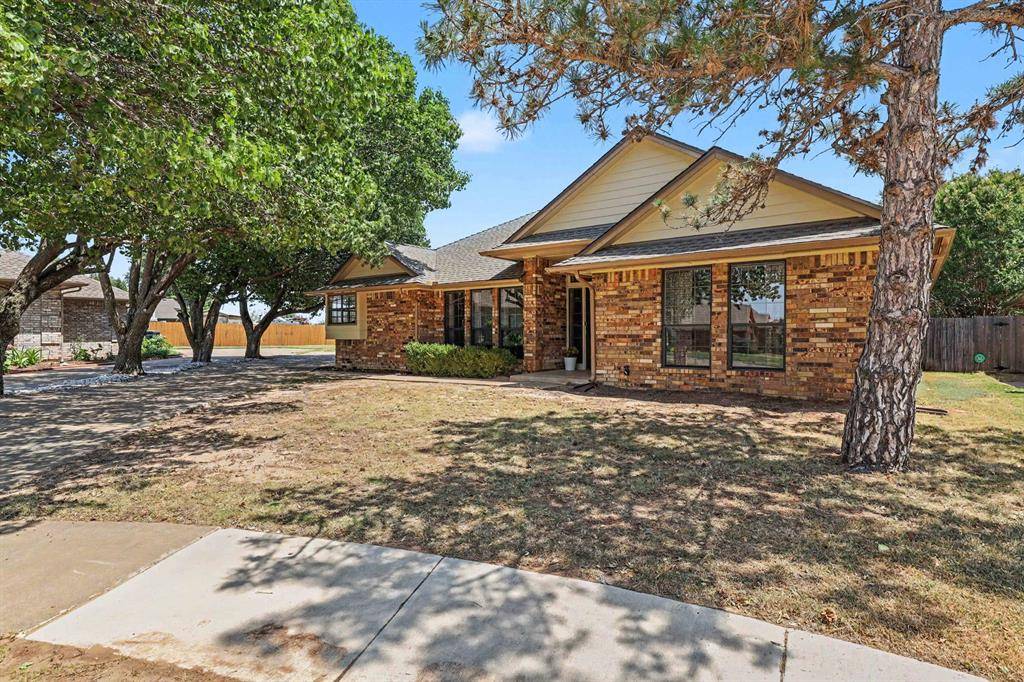 1301 SW 107th PL, Oklahoma City, OK 73170