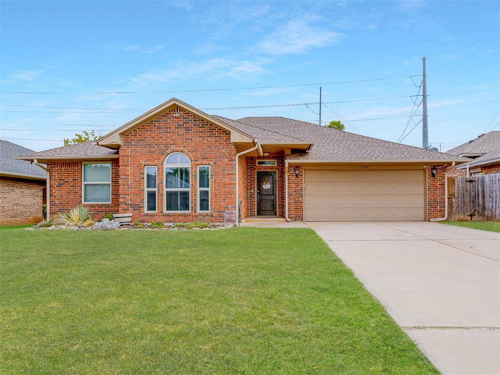 1617 Pinnacle LN, Edmond, OK 73003