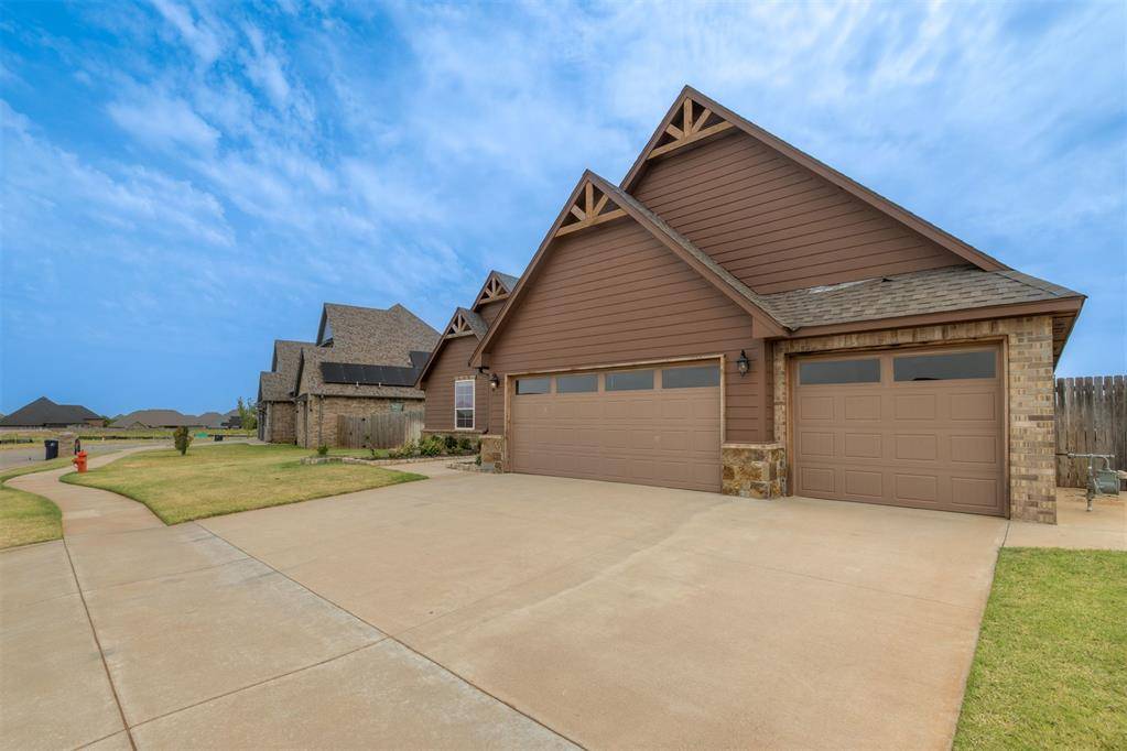 3904 Wedgewood Creek DR, Oklahoma City, OK 73179